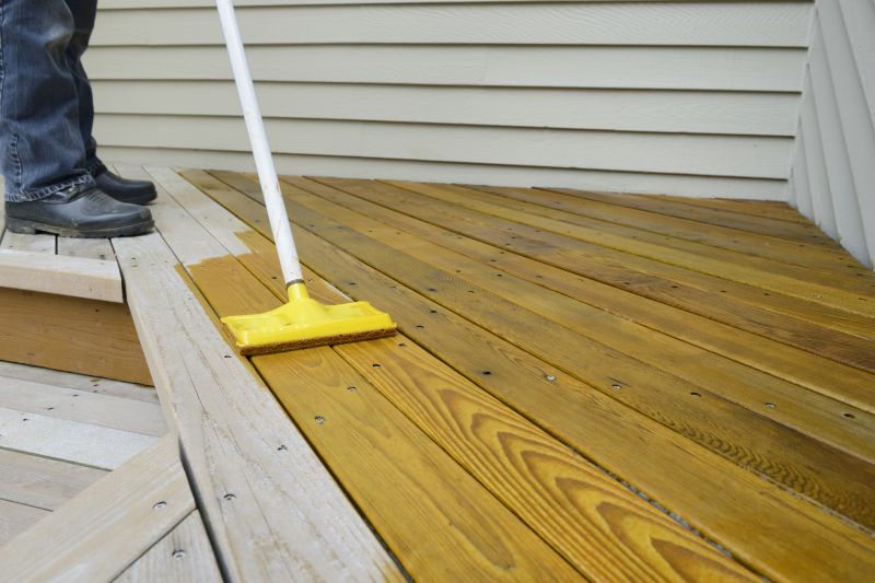 Deck Staining and Finishing